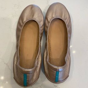 Limited Edition Rose' Tieks Size 10